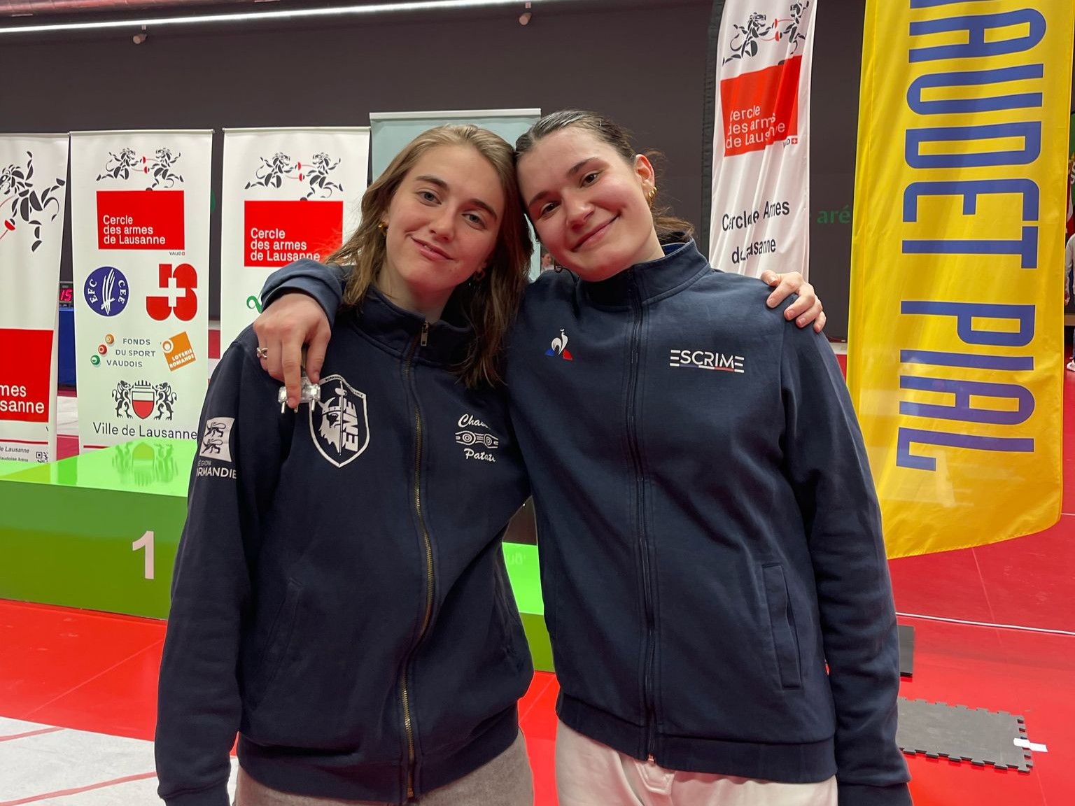 Ninon Hartvick et Thais Naucelle-Jardel Team ENE escrime Lisieux Caen au circuit européen U23 de Lausanne
